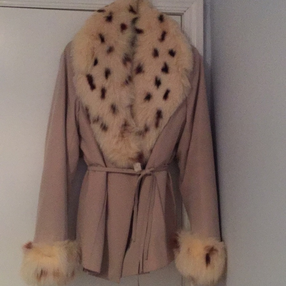 Jacket with pesec (blue fox) collar and cuffs